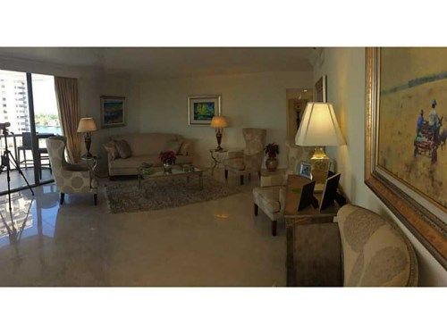 19667 TURNBERRY WY # 8-E, Miami, FL 33180