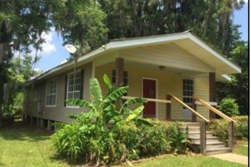 842 Old Ponchatoula, Madisonville, LA 70447