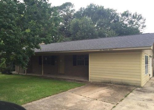 107 North Street, Ocean Springs, MS 39564