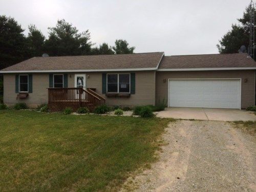 6212 Oak Ave, Newaygo, MI 49337