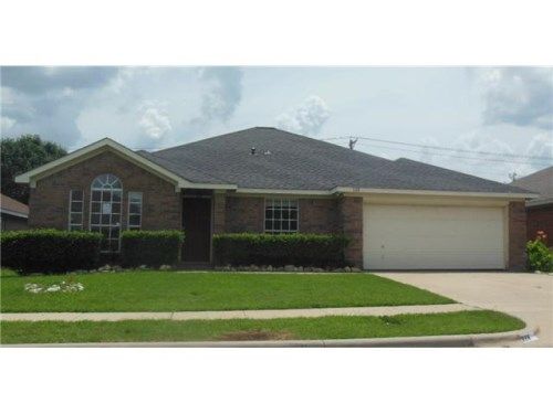 328 Mcmurtry Dr, Arlington, TX 76002