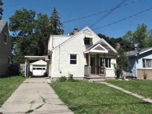 813 Holten St, Lansing, MI 48915