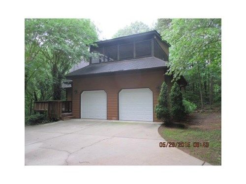 6173 Pine Circle, Flowery Branch, GA 30542