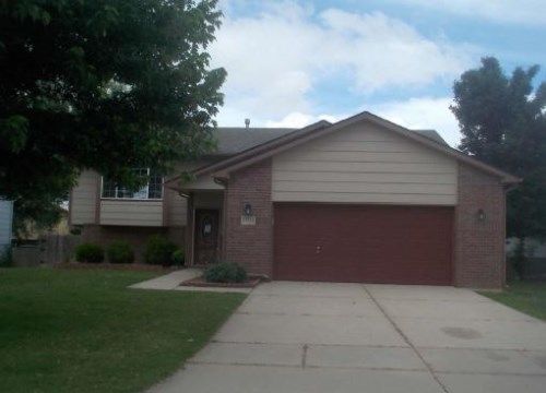 10716 W Rita Ct, Wichita, KS 67209