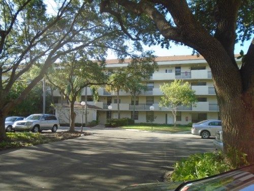 3100 NW 42nd Ave Apt D303, Pompano Beach, FL 33066