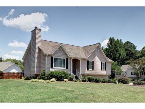 301 Rose Creek Way, Woodstock, GA 30189