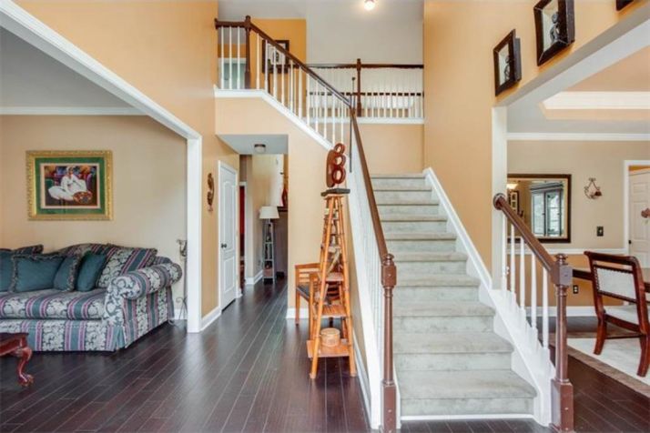 628 Oakview Trail, Stone Mountain, GA 30087