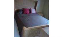 2901 NE 213 ST # B Miami, FL 33180