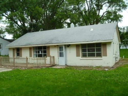 2716 W. Greenwood Aven, Waukegan, IL 60087