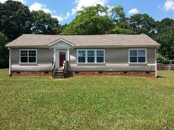 6141 Haywood St, Clemmons, NC 27012