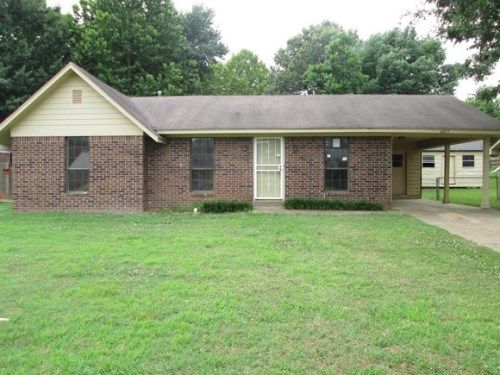 6095 Somerset Dr, Horn Lake, MS 38637