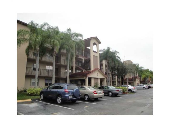 1200 SW 130 AV # 308G, Hollywood, FL 33027