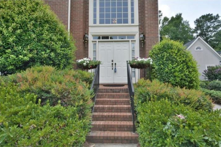 140 Belmont Trace, Atlanta, GA 30328