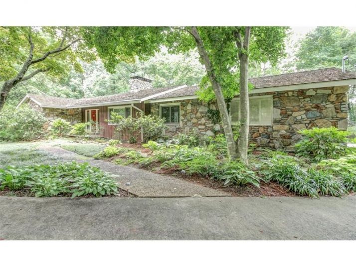 860 Edgewater Drive Nw, Atlanta, GA 30328