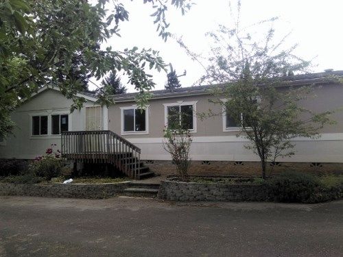 600 Elm St, Yoncalla, OR 97499