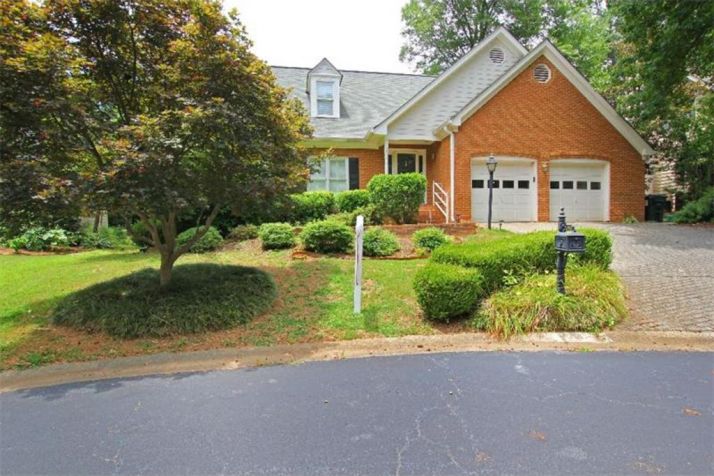 1058 Della Street Se, Marietta, GA 30067
