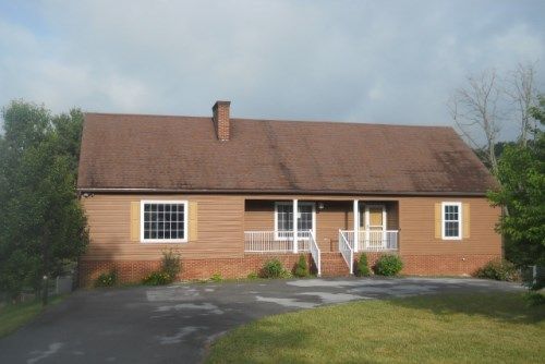 106 E Mountainview Ave, Bluefield, VA 24605