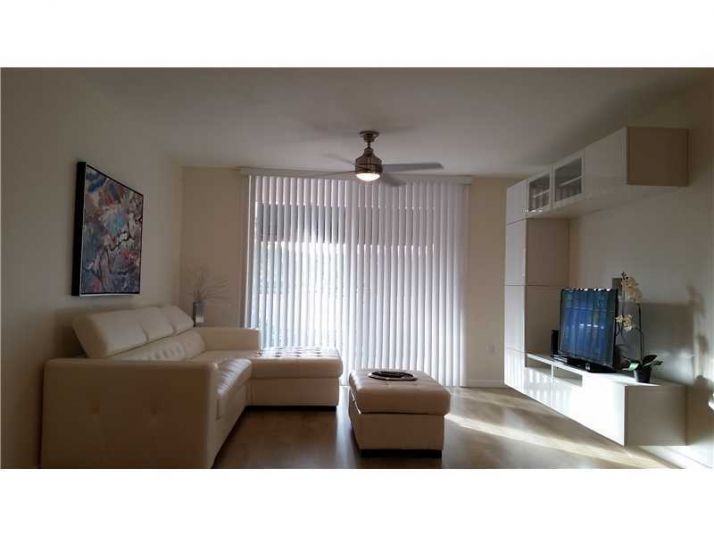 19601 COUNTRY CLUB DR # 7201, Miami, FL 33180