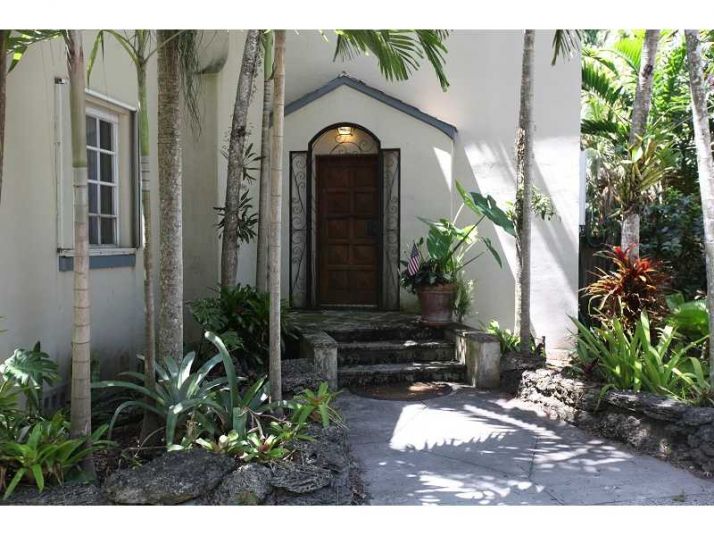6940 SW 63 CT, Miami, FL 33143