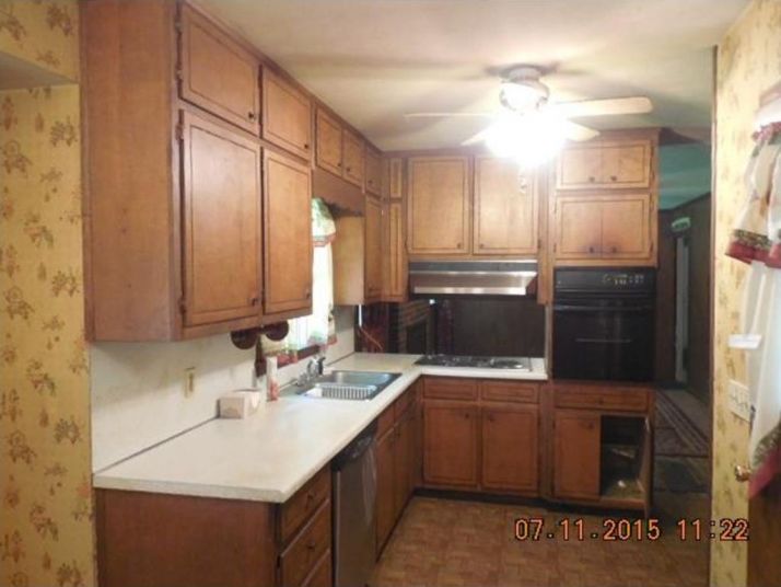 1387 Ridgewood Drive, Lilburn, GA 30047