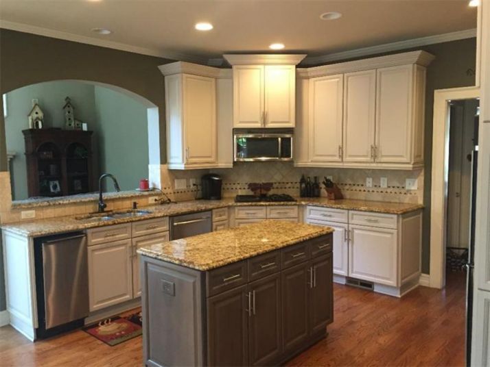 718 Crescent Circle, Canton, GA 30115