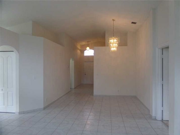 1529 SW 186TH LN, Hollywood, FL 33029