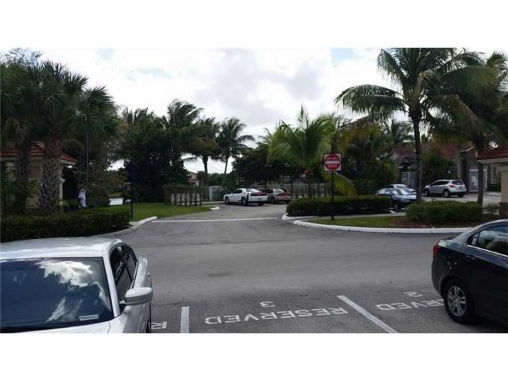 8257 SW 25 CT # 103, Hollywood, FL 33025