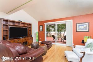 9121 Emerald Street, Anchorage, AK 99502