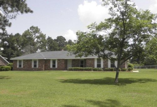 2 Clipper Drive, Hattiesburg, MS 39402