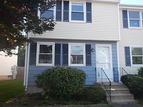 8 Meadowrue Dr, Glastonbury, CT 06033