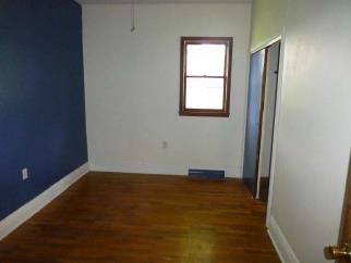 113 S Locust, Stonington, IL 62567