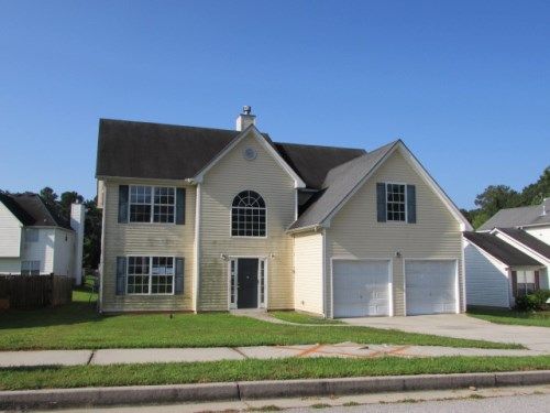 1320 Labrador Ln, Riverdale, GA 30296