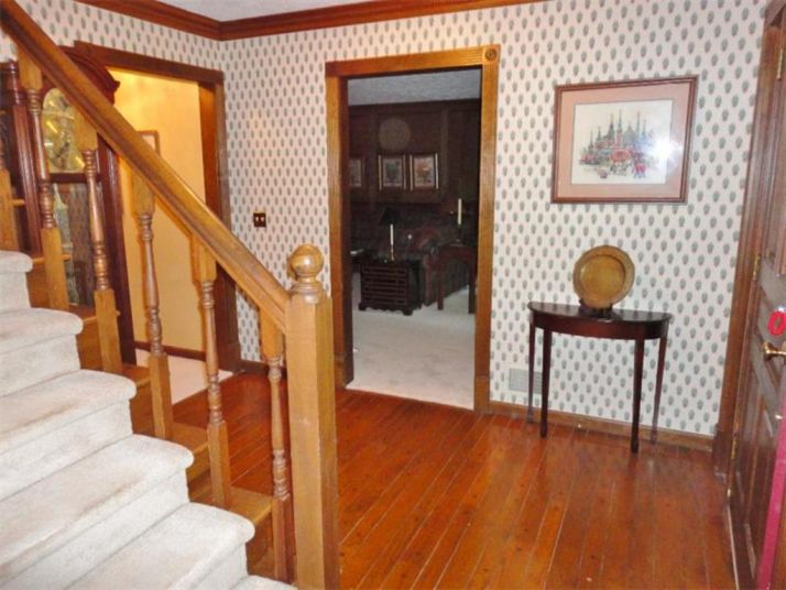 1421 Shiloh Trail E, Kennesaw, GA 30144