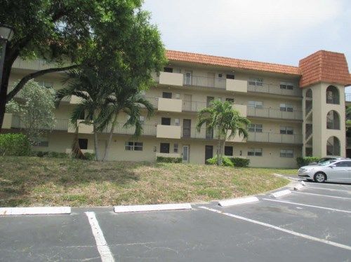 6200 S. Falls Cir Dr #102, Fort Lauderdale, FL 33319