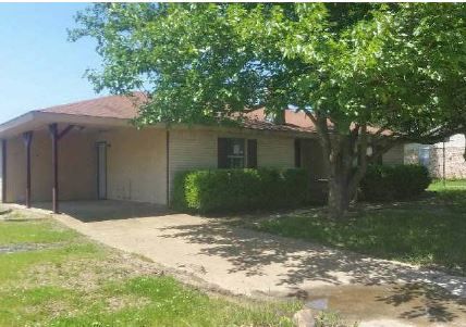 145 Elizabeth Lane, Blossom, TX 75416