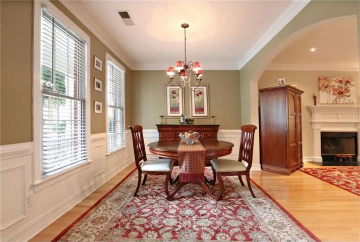 6 Woodland Court, Decatur, GA 30030