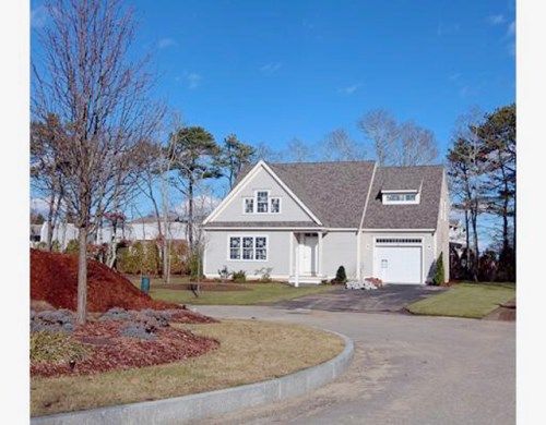 2 Settler's Lane, Hyannis, MA 02601