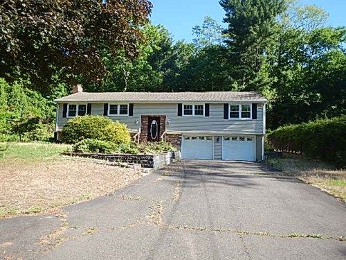 70 Glenwood Dr, Windsor, CT 06095