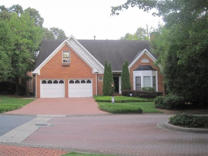 585 N Palisades Circle Se, Marietta, GA 30067