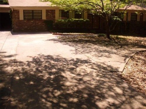 849 Rays Road, Stone Mountain, GA 30083
