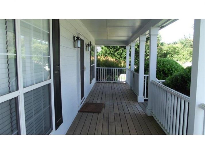 717 Swans Landing Drive, Dacula, GA 30019