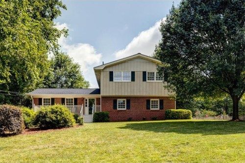 6720 Ramundo Drive, Atlanta, GA 30360