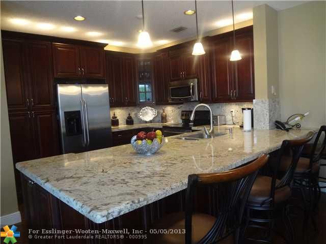 1047 BRIAR RIDGE RD, Fort Lauderdale, FL 33327