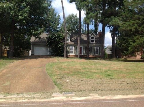 5895 Southridge Dr, Olive Branch, MS 38654