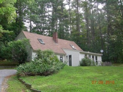 18 Colonial Park Dr, Windham, ME 04062