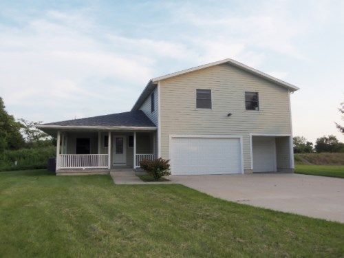 2397 Indian Grass Rd, Morris, IL 60450