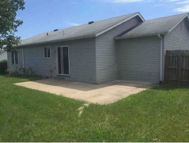 688 Glenshee Dr, Wentzville, MO 63385