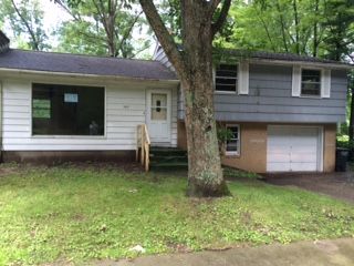 1517 Auble Rd, Muskegon, MI 49442