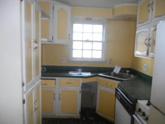 3028 Oakwood Street, Erie, PA 16508