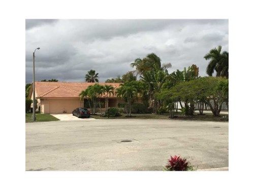 60 NW 161 AV, Hollywood, FL 33028